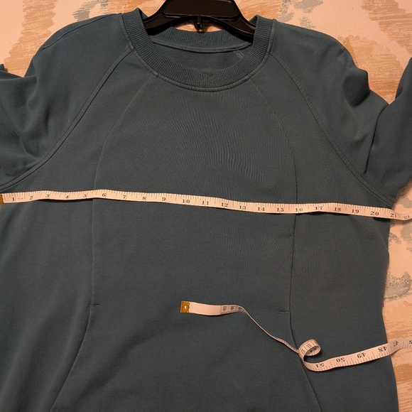 Lululemon Scuba Crew Pullover - Picture 5 of 6